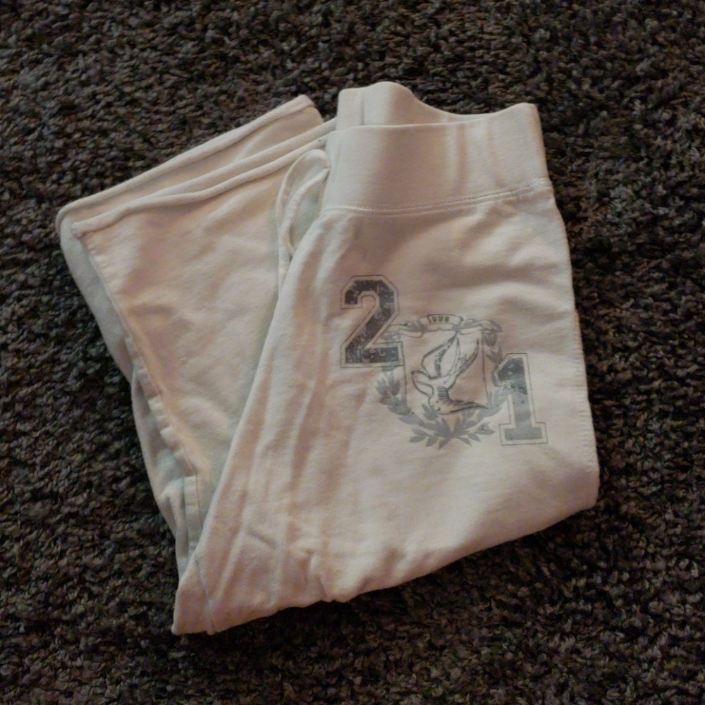 White Capris